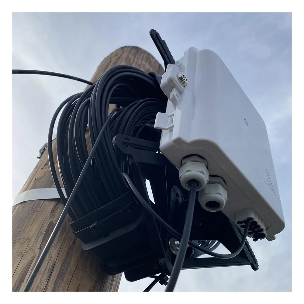 Brackets para Montaje de Caja de Empalme a Raqueta LP-CSS (2 Piezas) – vista 5