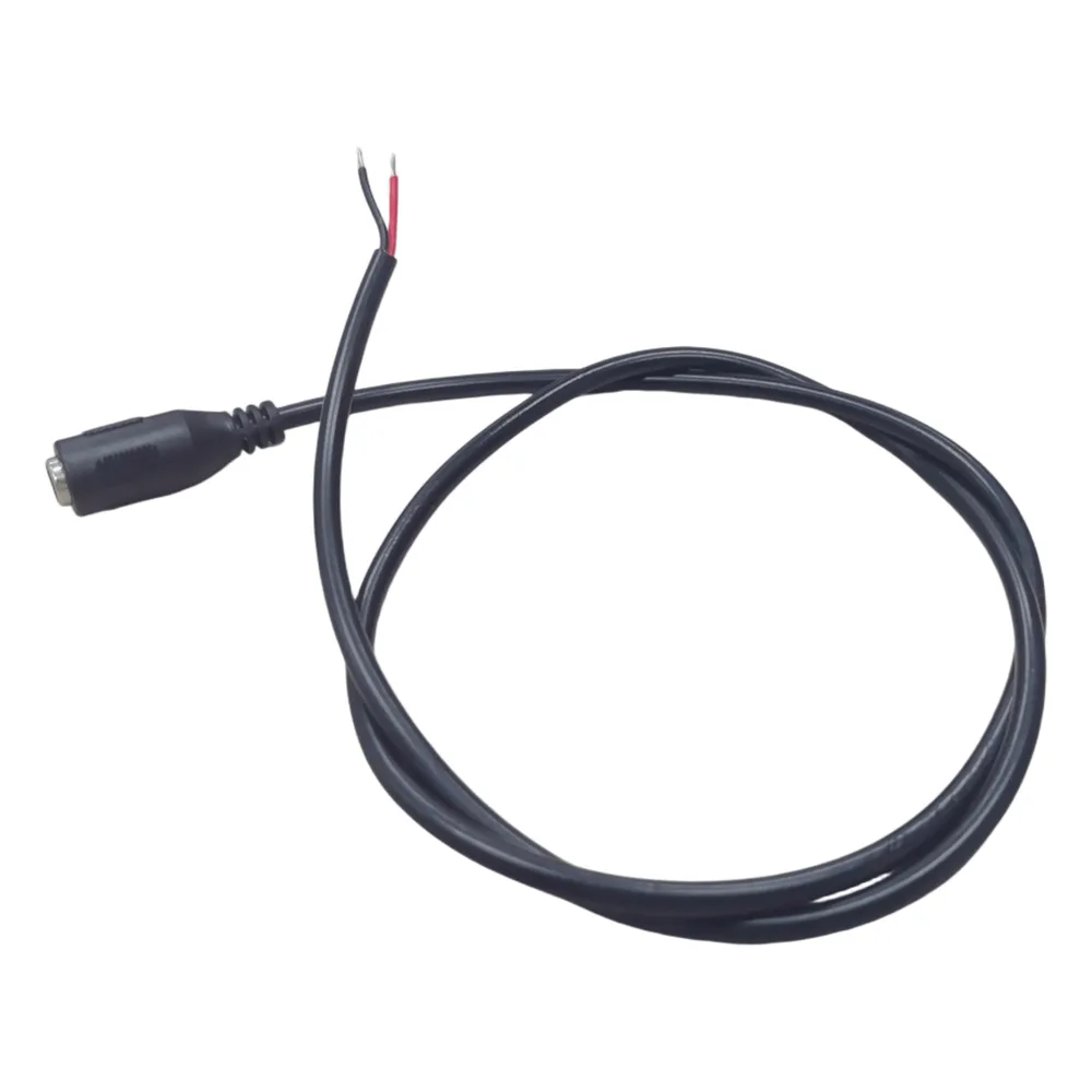 Cable con Conector Macho (Pigtail) / Forro Negro | Alimentación para Vcc con Puntas Libres | Polarizado | Largo 22 cm (8.66 Pulgadas) | Calibre 22AWG.