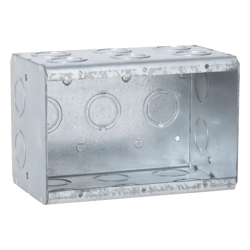 Caja Multigang de 3 Gangs/ Profundidad de 3-1/2 Pulgadas (8.89 cm)/ 19 Entradas de 1/2 - 3/4 Pulgadas (1.27 - 1.91 cm)