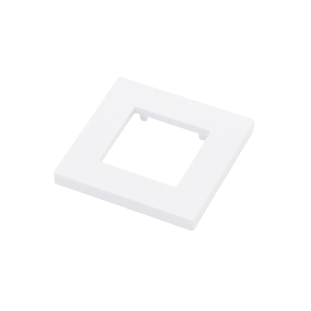 Embellecedor para Caja Europea / Dimensiones 84x84x8 mm Externas / ABS Antimicrobiano / Blanco con Efecto de Contraste / Colocación Fácil y Rápida