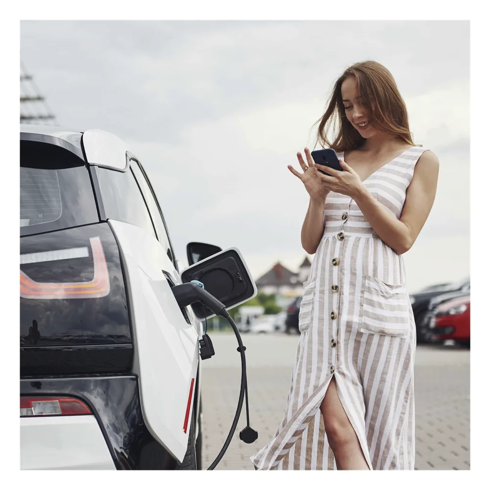 Estación de Carga para Vehículos Eléctricos con Conector Tipo 1 (SAE J1772), 220Vca con Potencia de Salida de 7.4kW (32A / bifásica) – vista 7