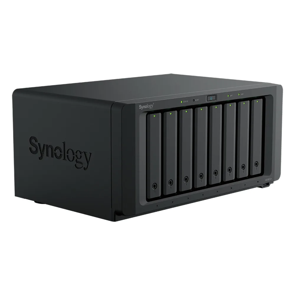 NAS DiskStation DS1825+ | 8 Bahías | AMD Ryzen V1500B | 8 GB DDR4 ECC | Hasta 2,239 MB/s Lectura | 2 Puertos 2.5GbE | Expansión PCIe 3.0 | Compatible con 10GbE y 25GbE | Caché SSD M.2 | Synology DSM. – vista 3
