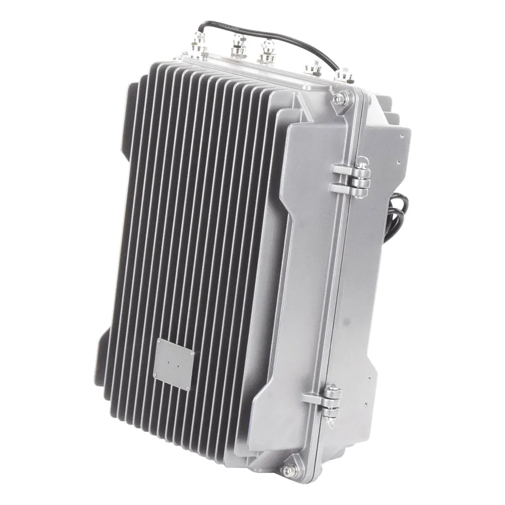 OLT para EXTERIOR IP65 de 8 puertos GPON con 4 puertos Uplink (2 puertos SFP + 2 puertos SFP+), hasta 1024 ONUs – vista 3
