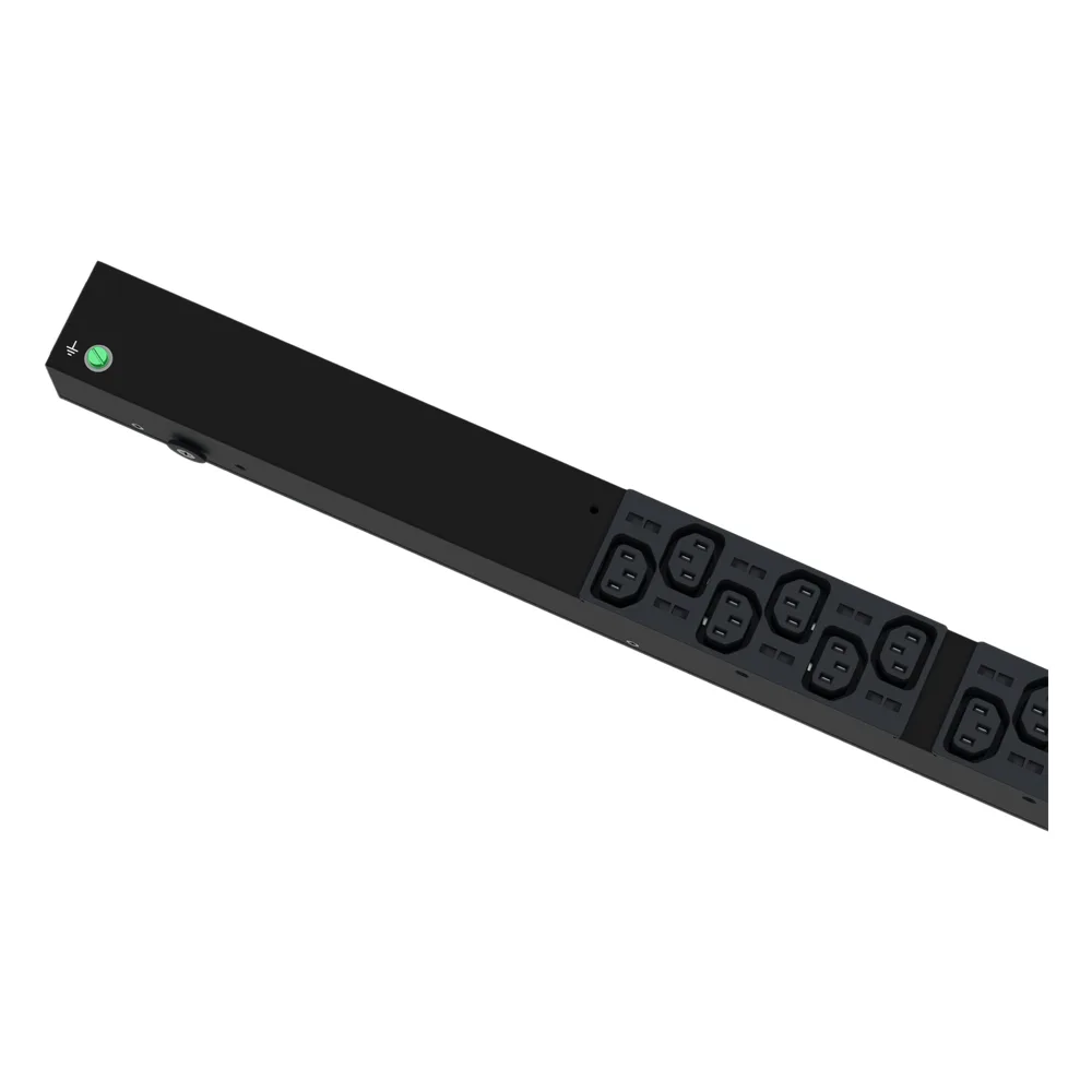 PDU G6 Monitoreable (MI) para Distribución de Energía, Enchufe de Entrada NEMA L6-20P, Con 20 Salidas C13 y 4 C19, de Instalación Vertical, 208 Vca, 20 Amp – vista 2