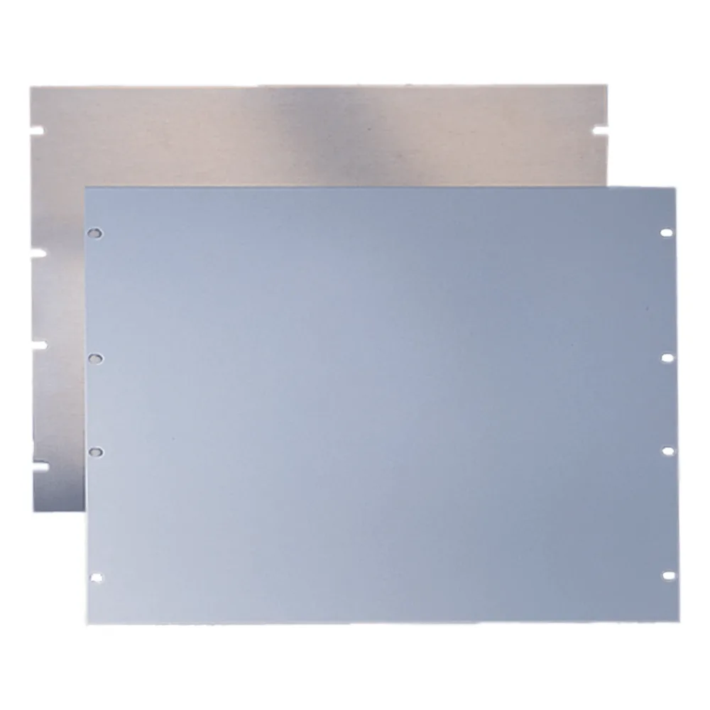Tapa Ciega Para Rack Estándar de 19in, Plano, de Acero, 2 UR, Color Gris